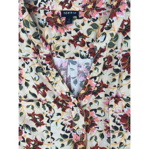 Torrid floral 3/4 length sleeve V-neck flowy blouse, size 1 EUC - Picture 10 of 10